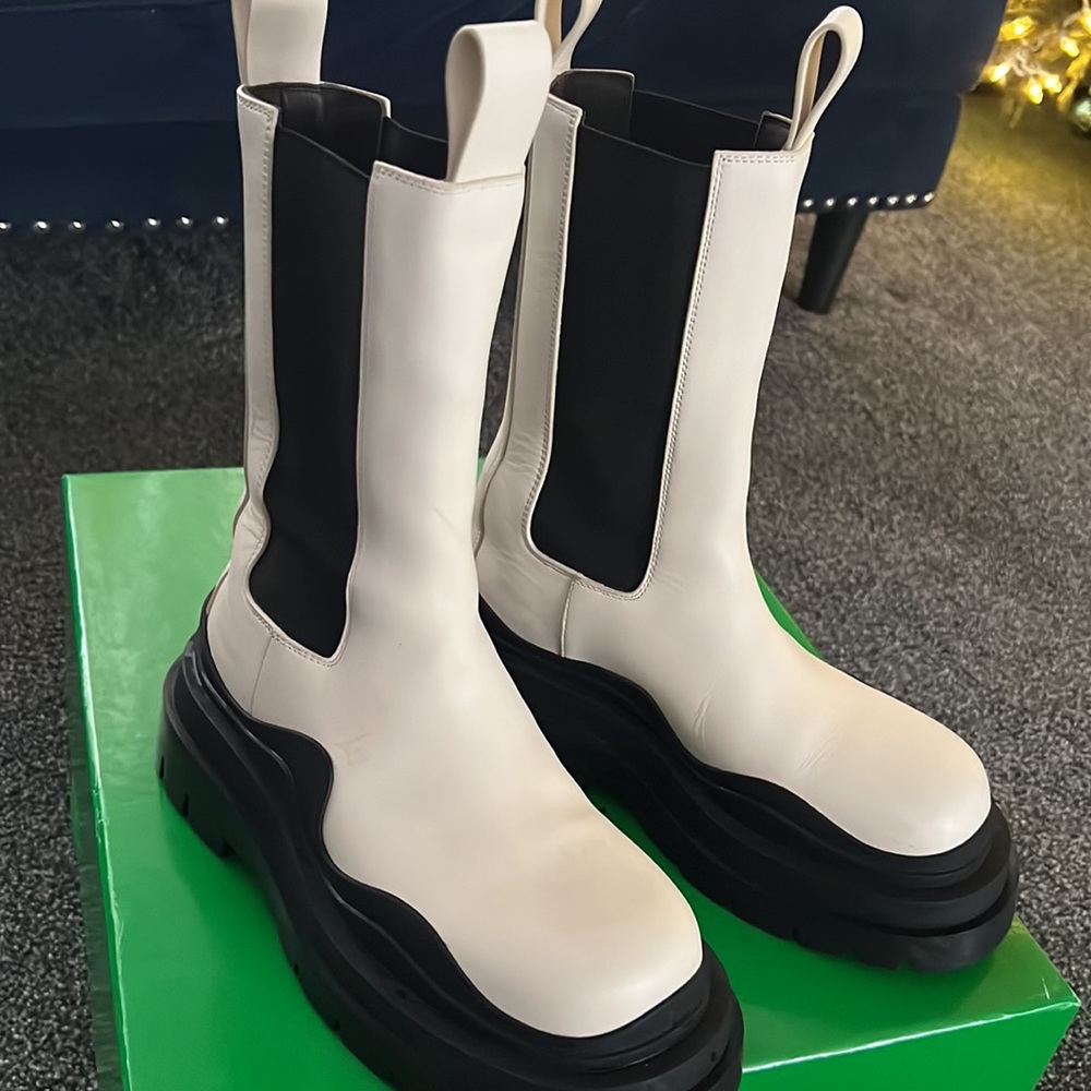 Excellent Condition!! - image 2